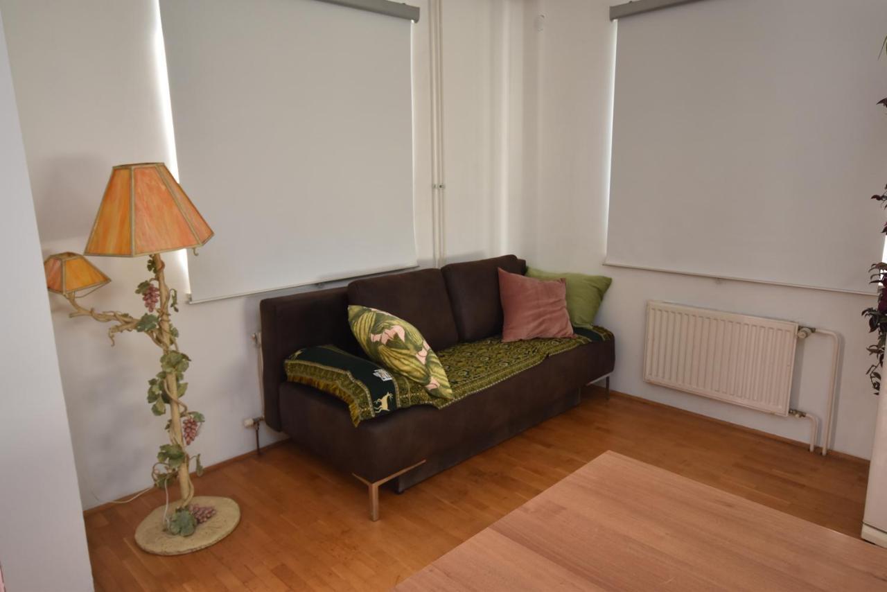 Apartmaji Lejardin Apartment Skofljica ภายนอก รูปภาพ